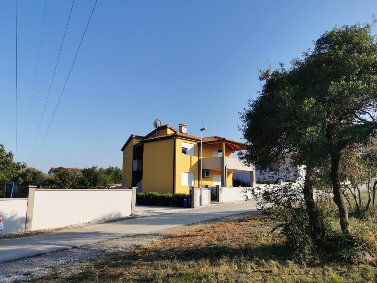Casa Matea - 90 M From The Sea, New Private Swimming Pool Apartman Póla Kültér fotó